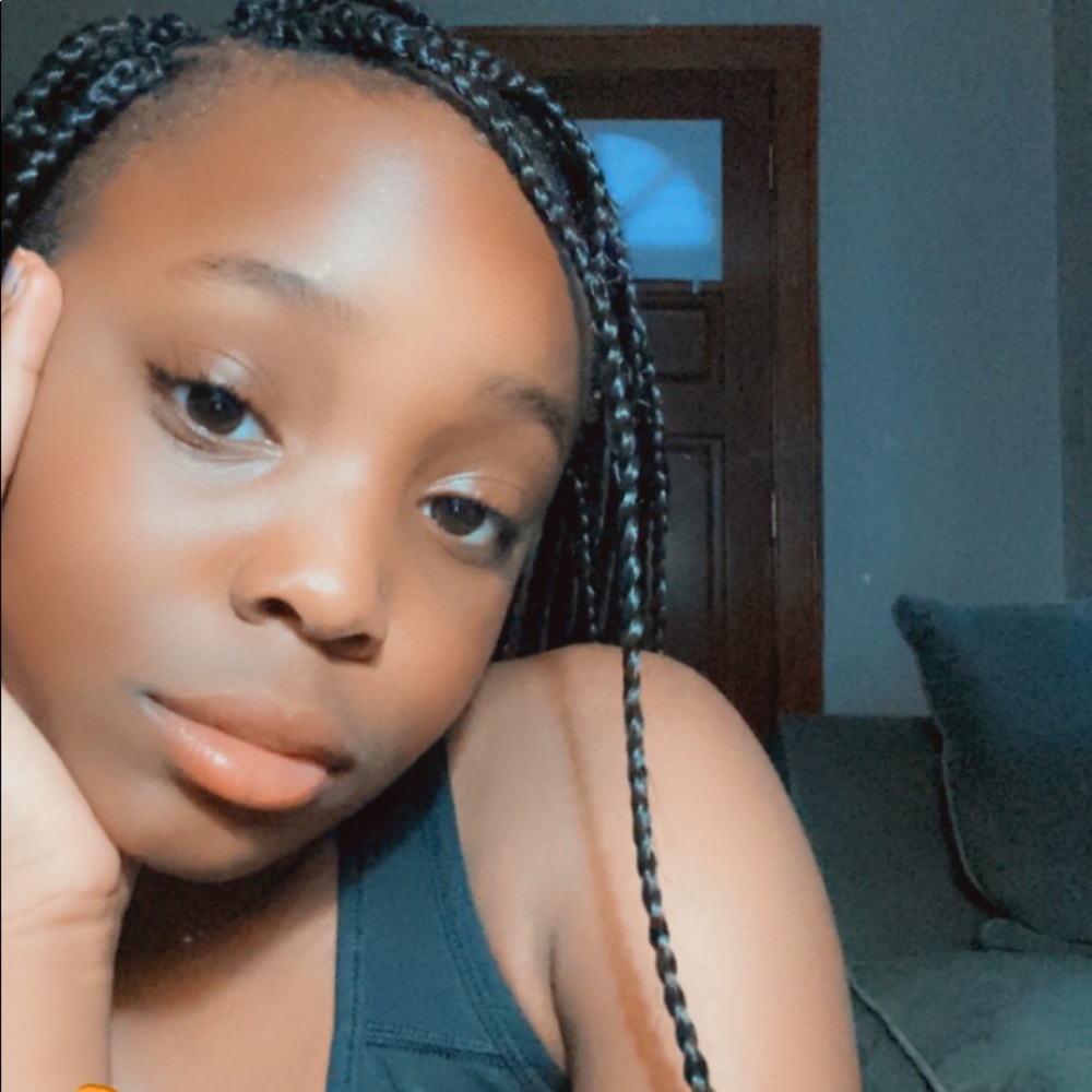 Meet your Posher, Laila